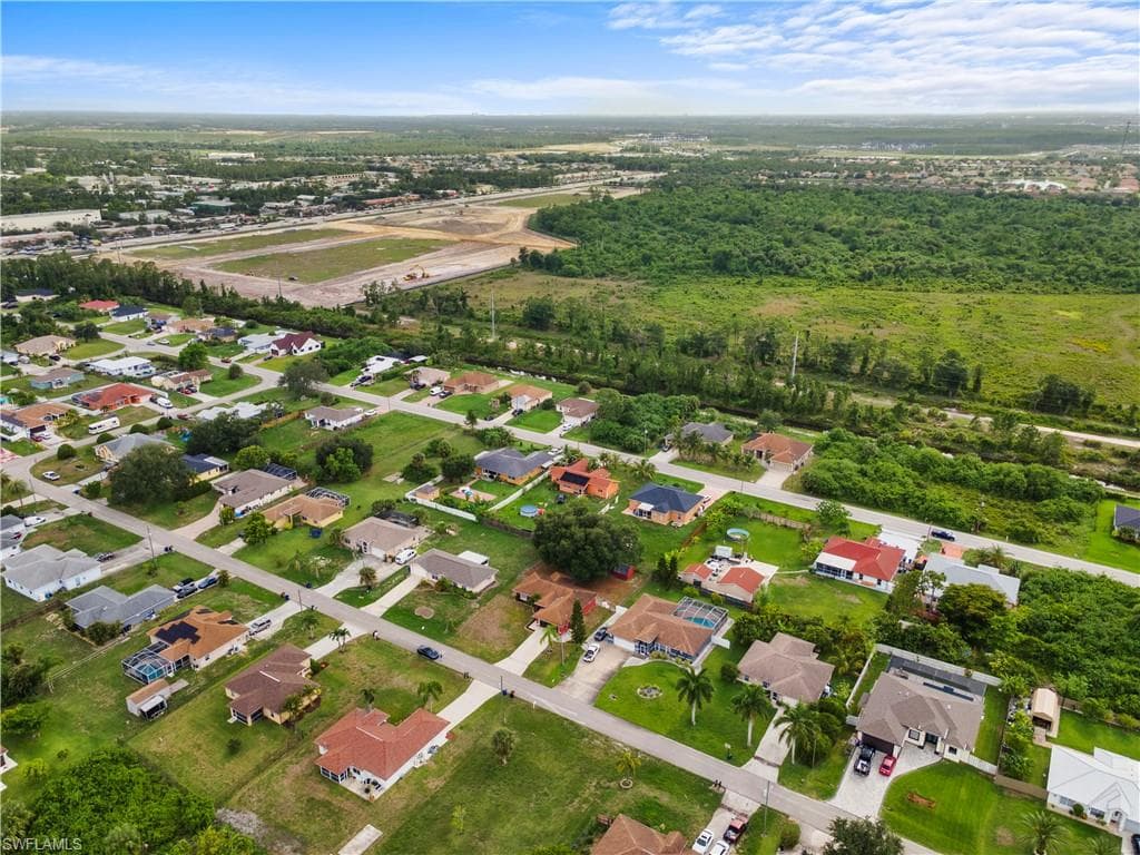 913 Allman Ave, Lehigh Acres, FL 33971-27