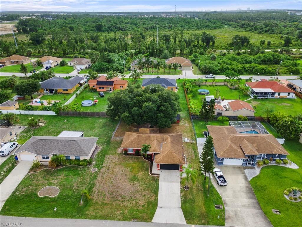 913 Allman Ave, Lehigh Acres, FL 33971-28