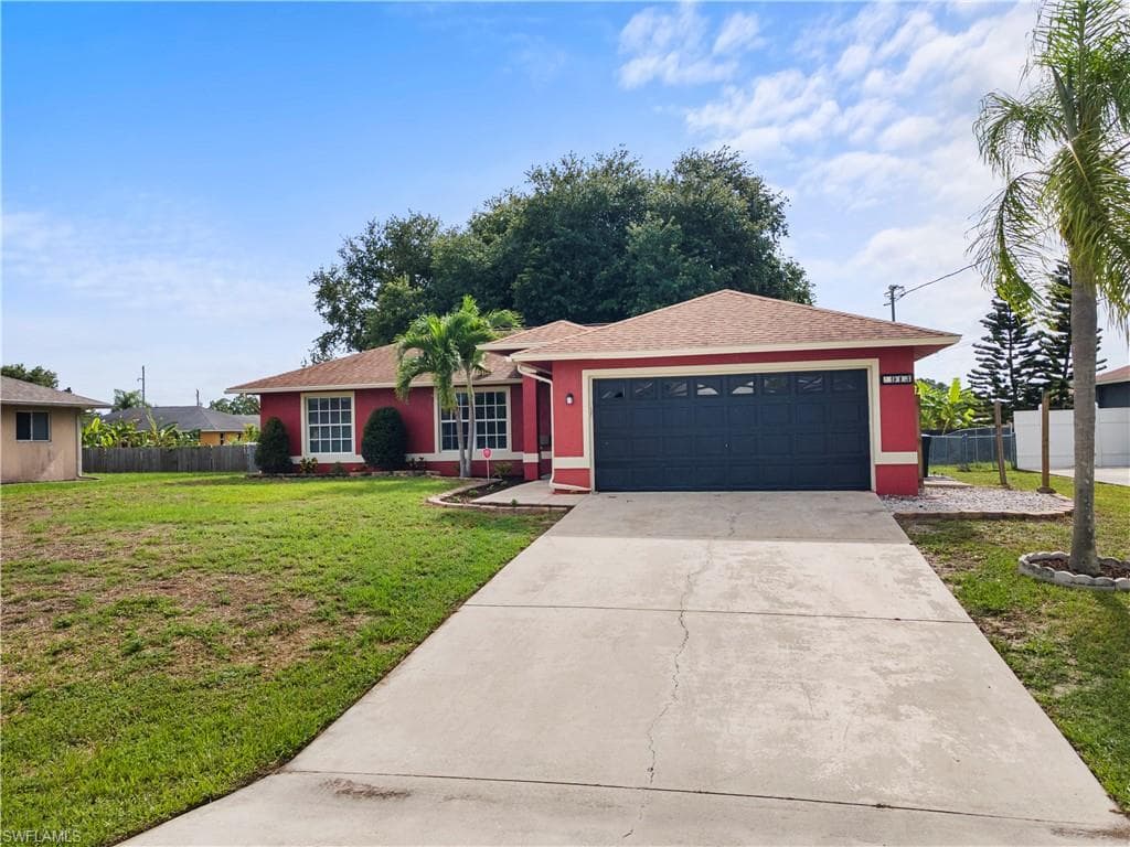 913 Allman Ave, Lehigh Acres, FL 33971-29