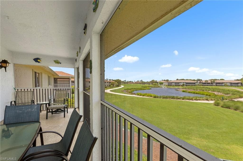 601 Teryl Rd 2262, Naples, FL 34112-18