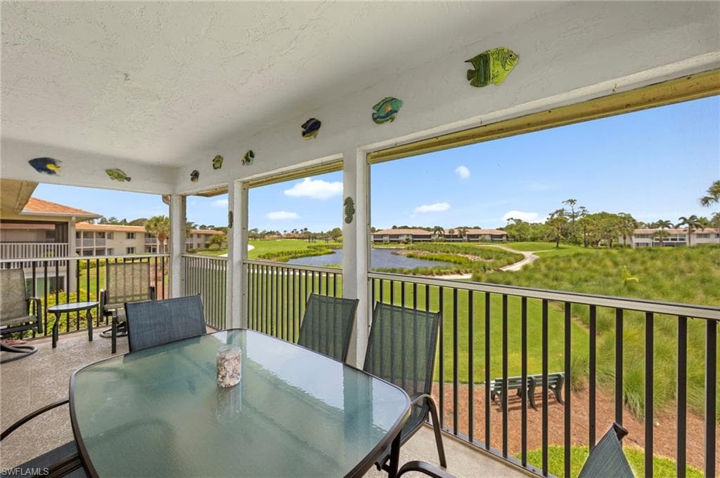 601 Teryl Rd 2262, Naples, FL 34112-19
