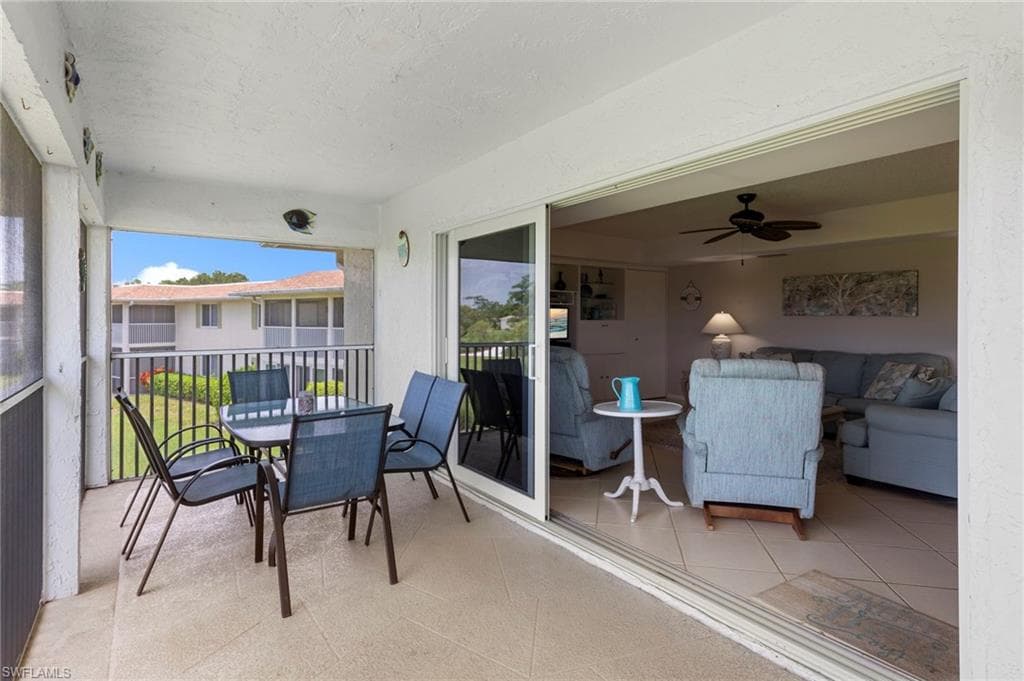 601 Teryl Rd 2262, Naples, FL 34112-20