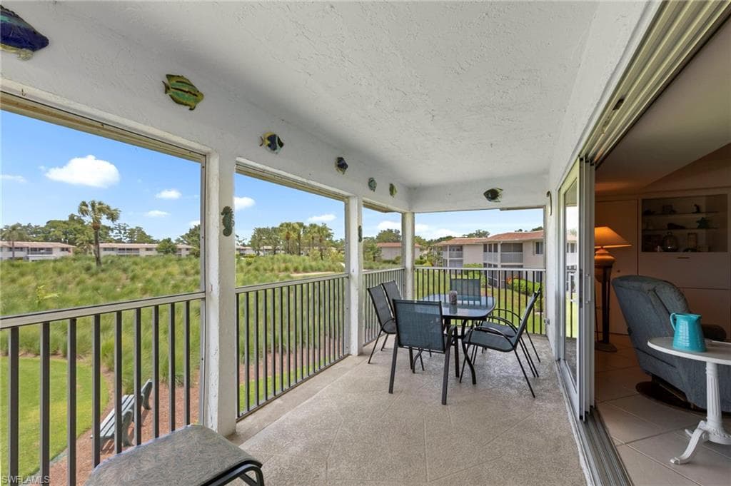 601 Teryl Rd 2262, Naples, FL 34112-21