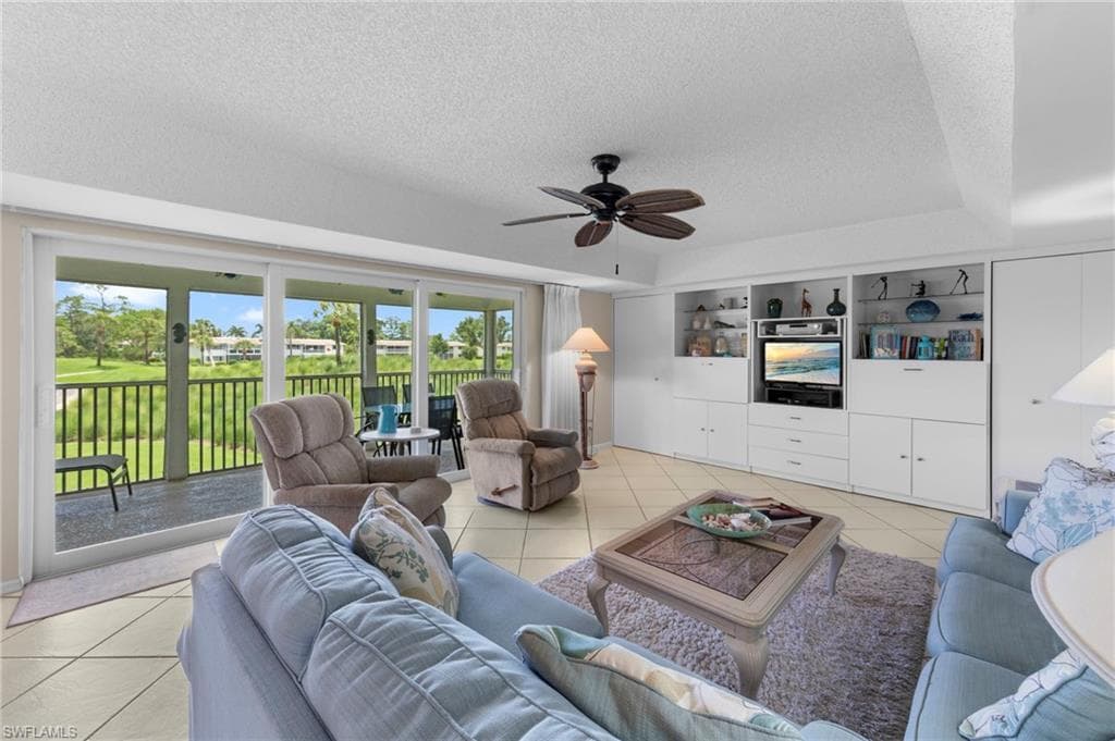 601 Teryl Rd 2262, Naples, FL 34112-23