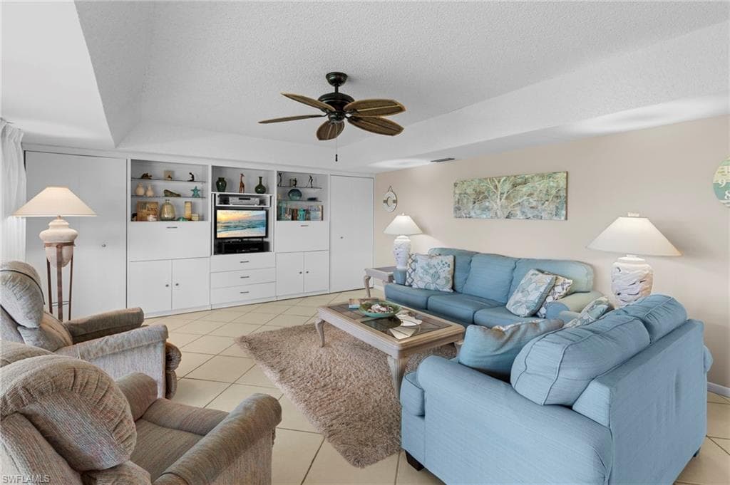 601 Teryl Rd 2262, Naples, FL 34112-26