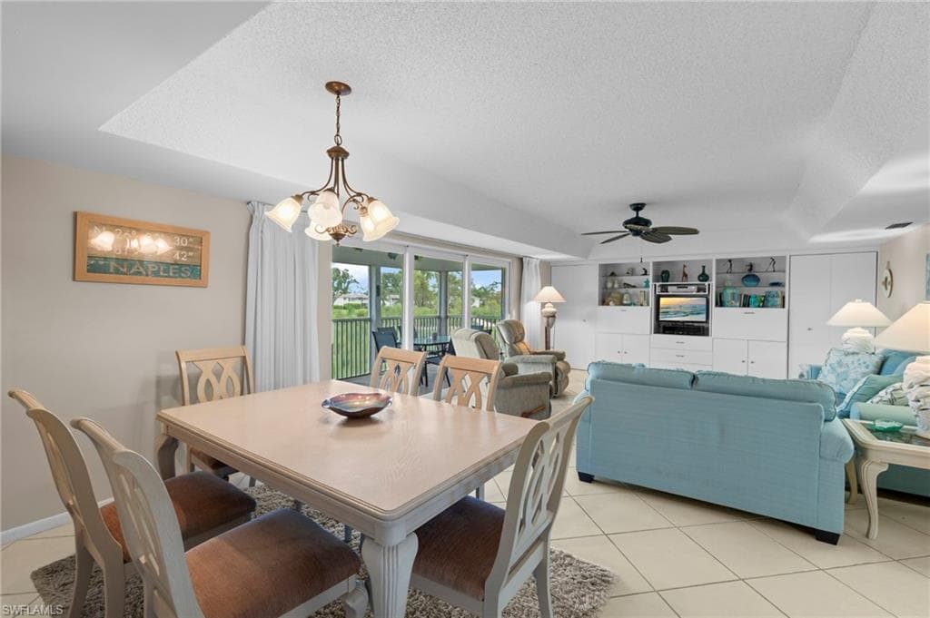 601 Teryl Rd 2262, Naples, FL 34112-29