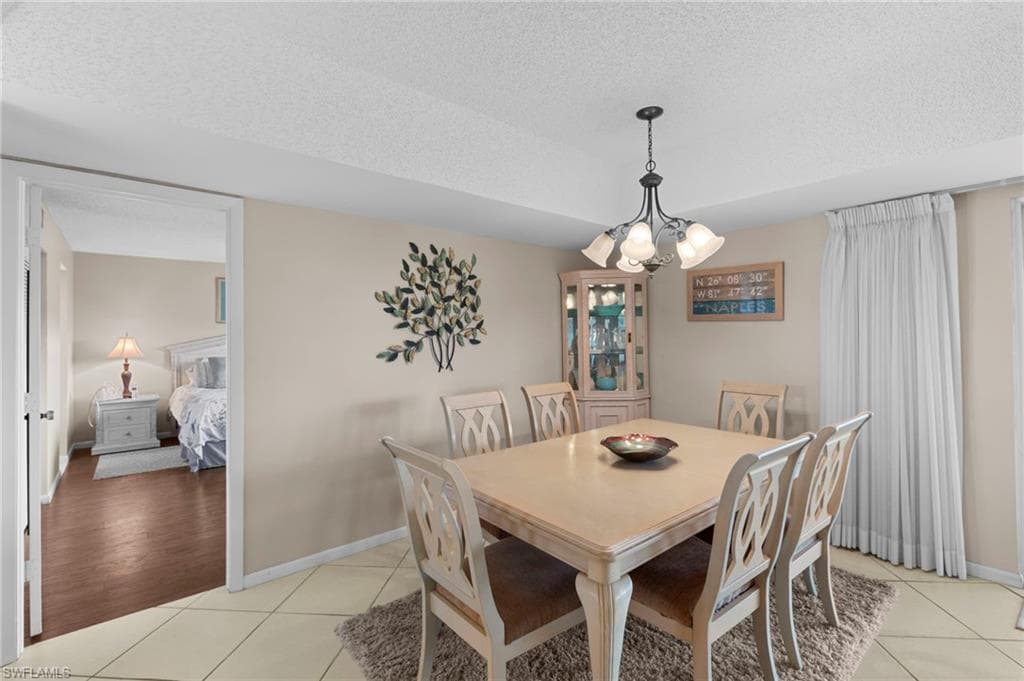 601 Teryl Rd 2262, Naples, FL 34112-30