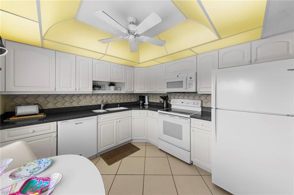 601 Teryl Rd 2262, Naples, FL 34112-31