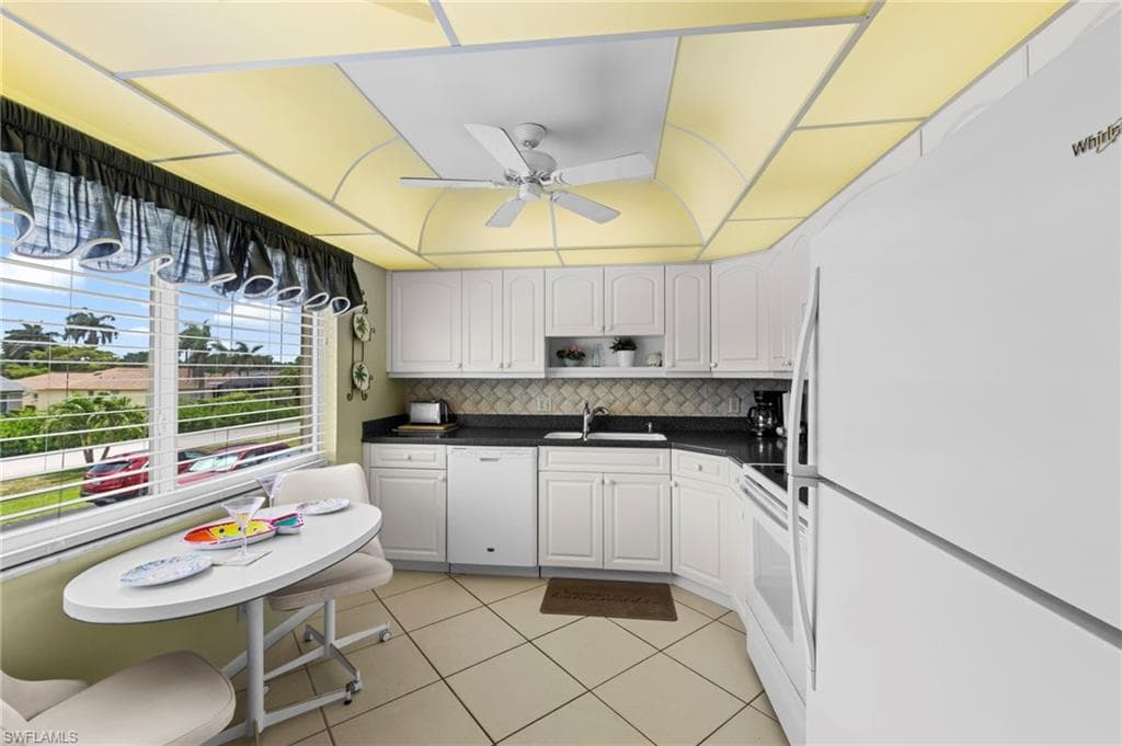 601 Teryl Rd 2262, Naples, FL 34112-33