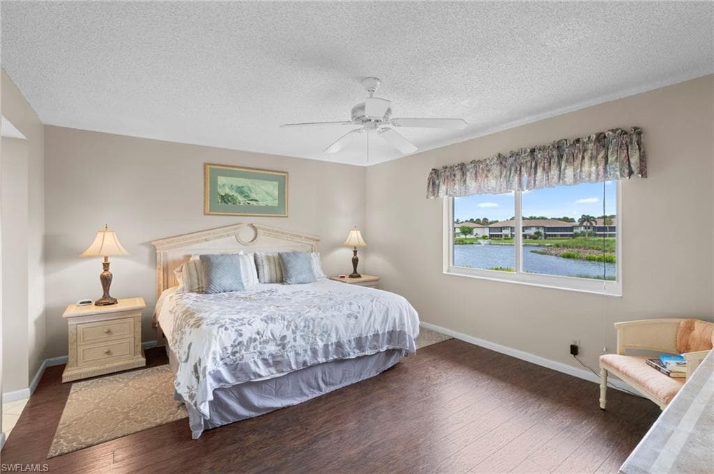 601 Teryl Rd 2262, Naples, FL 34112-37