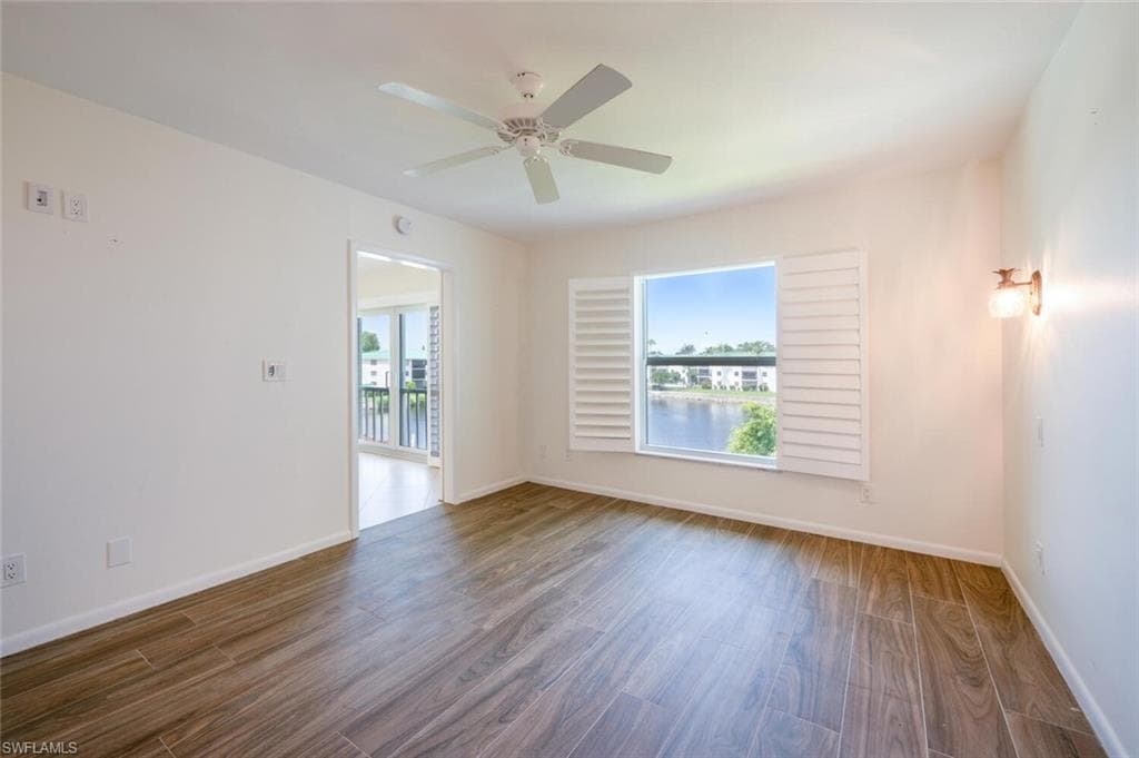 3055 Riviera Dr 306, Naples, FL 34103-16