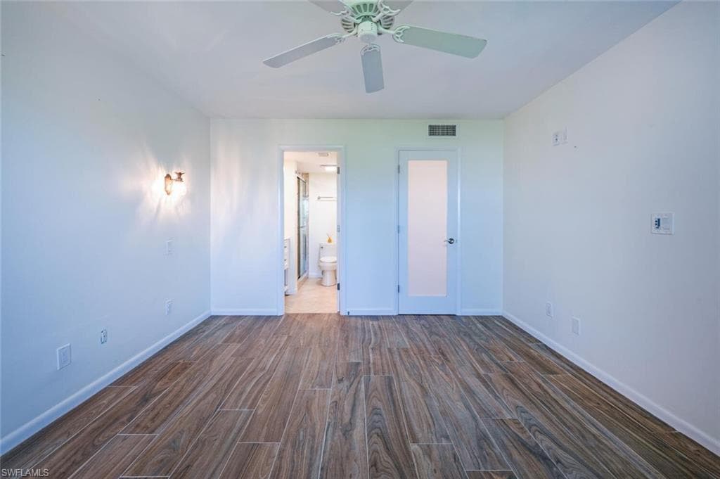 3055 Riviera Dr 306, Naples, FL 34103-17