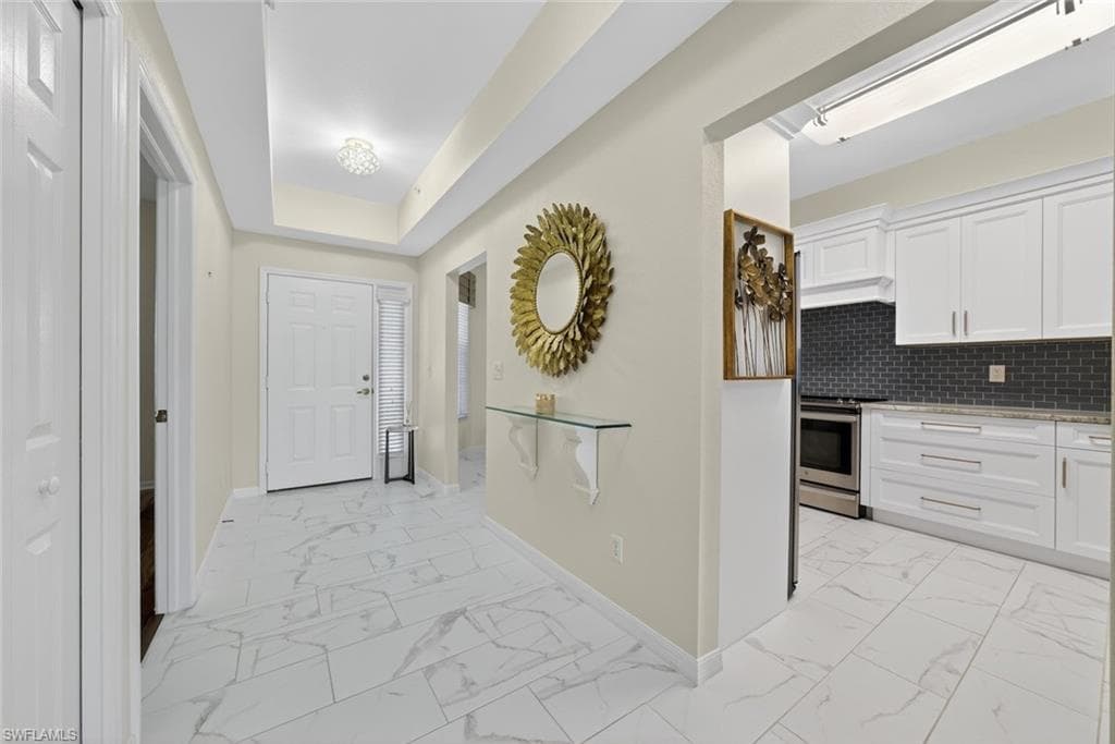 1940 Willow Bend Cir 102, Naples, FL 34109-20