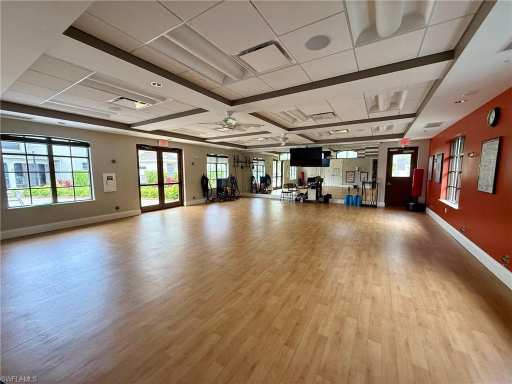 1940 Willow Bend Cir 102, Naples, FL 34109-39