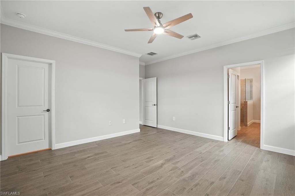 19105 Hinkley Dr, Estero, FL 33928-28