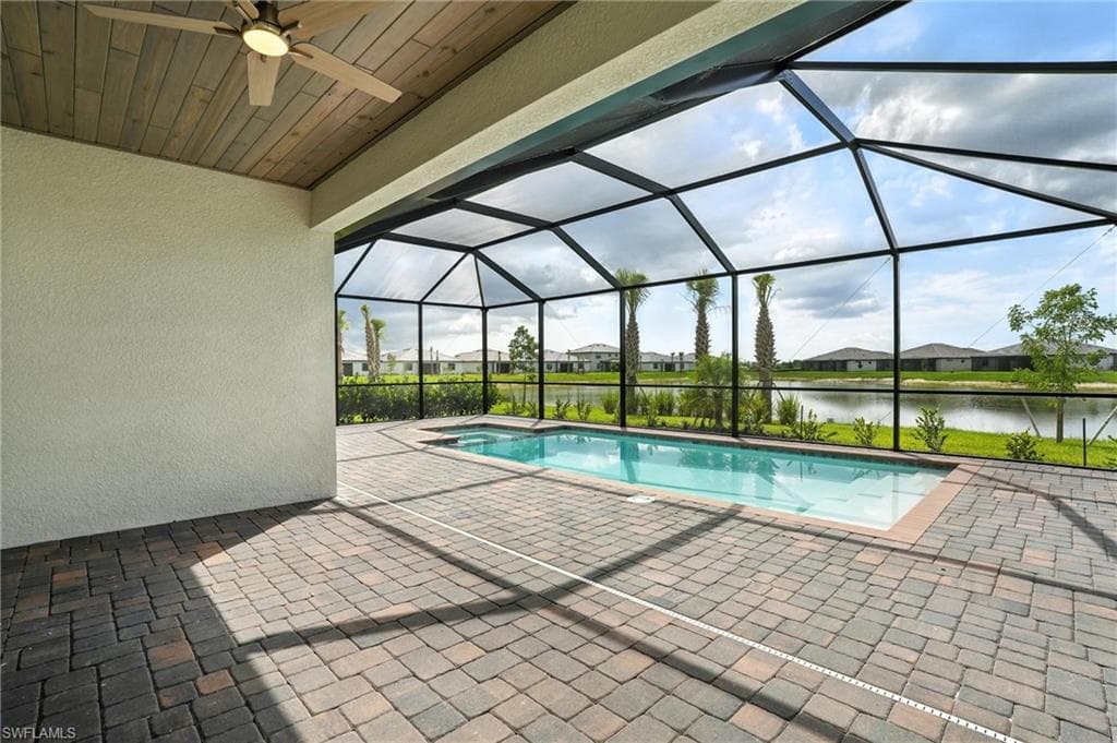 19105 Hinkley Dr, Estero, FL 33928-38