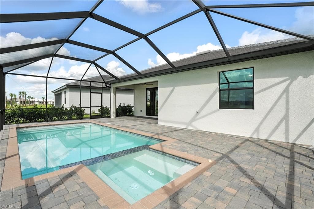 19105 Hinkley Dr, Estero, FL 33928-40