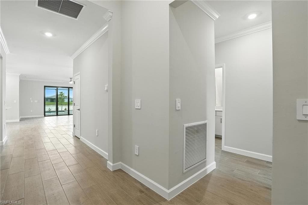 19105 Hinkley Dr, Estero, FL 33928-7