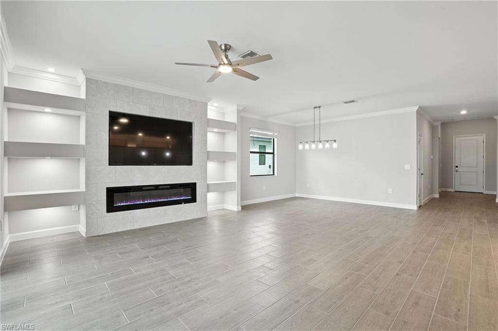 19105 Hinkley Dr, Estero, FL 33928-8