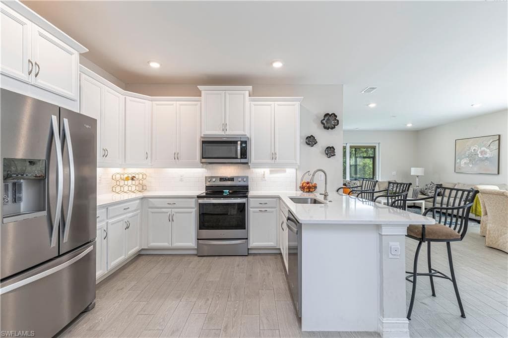 1050 Enbrook Loop, Naples, Fl 34114-9