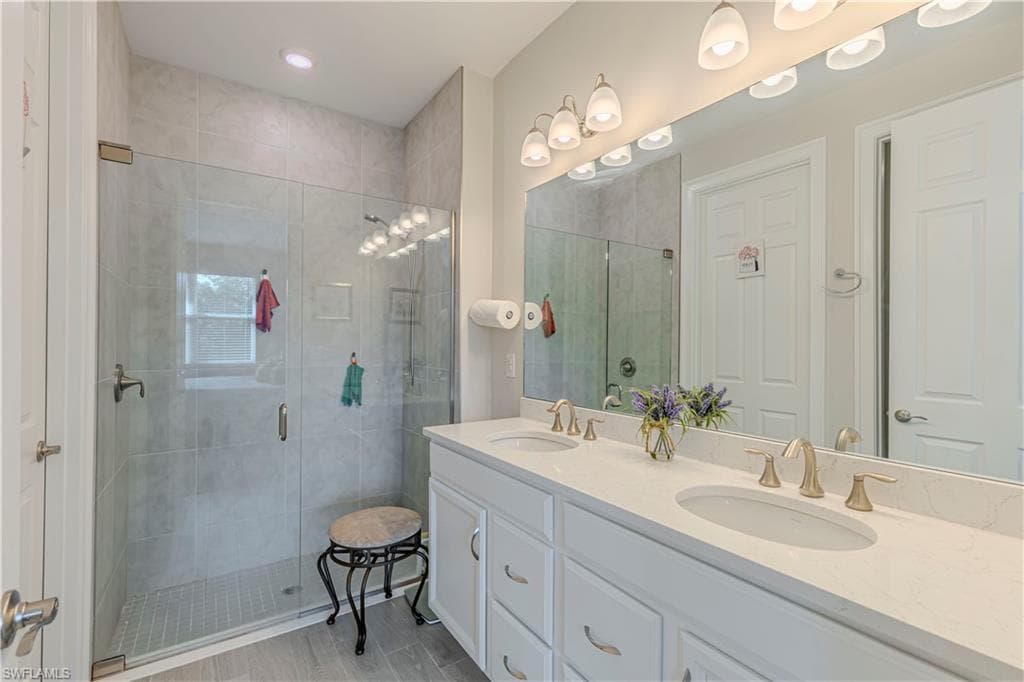 1050 Enbrook Loop, Naples, Fl 34114-16