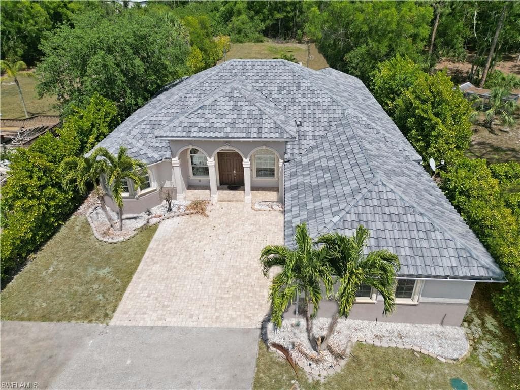 3120 68th St SW, Naples, FL 34105-3