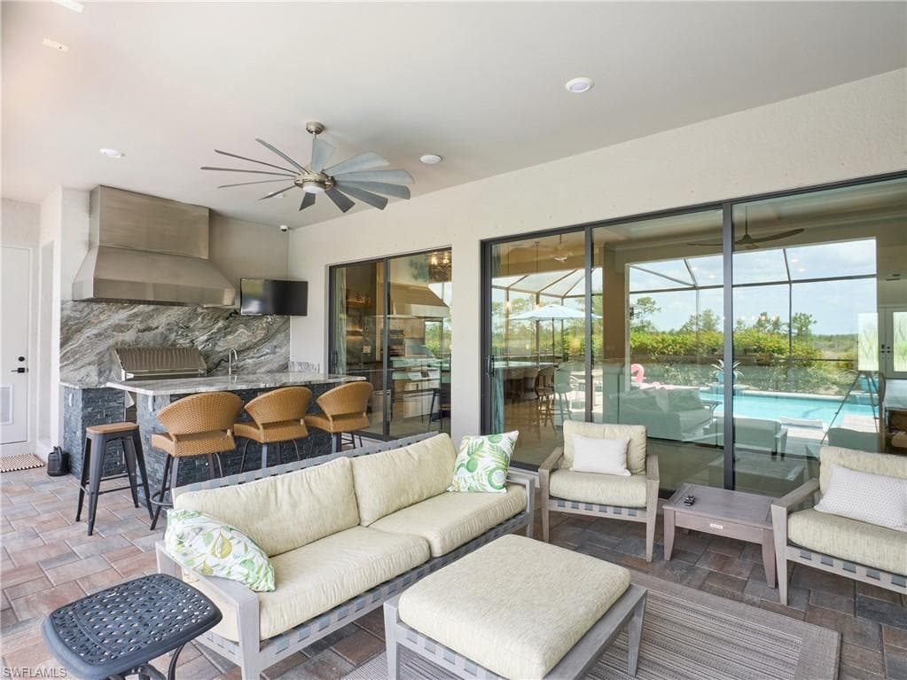 19449 The Place Blvd, Estero, FL 33928-37
