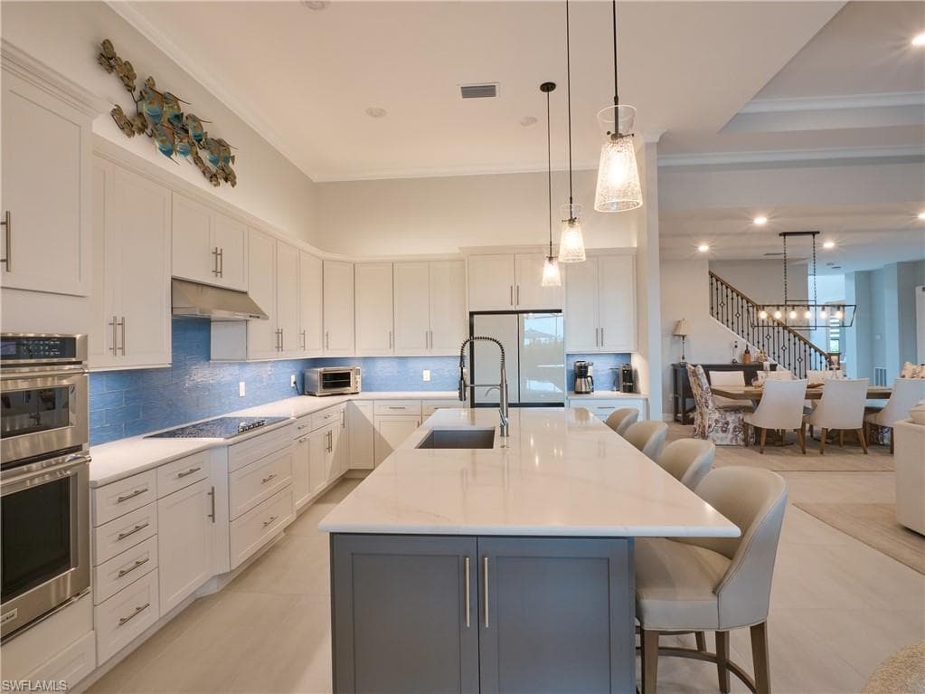 19449 The Place Blvd, Estero, FL 33928-3
