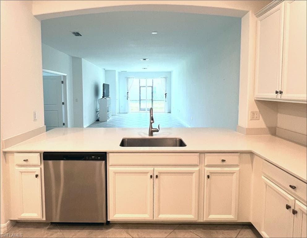 2640 Vine Ave, Naples, FL 34120-11