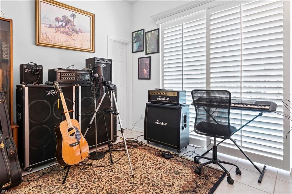3480 17th Ave SW, Naples, FL 34117-15