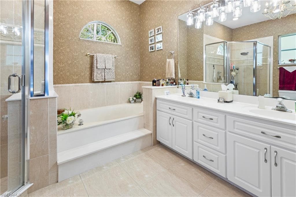 3480 17th Ave SW, Naples, FL 34117-28