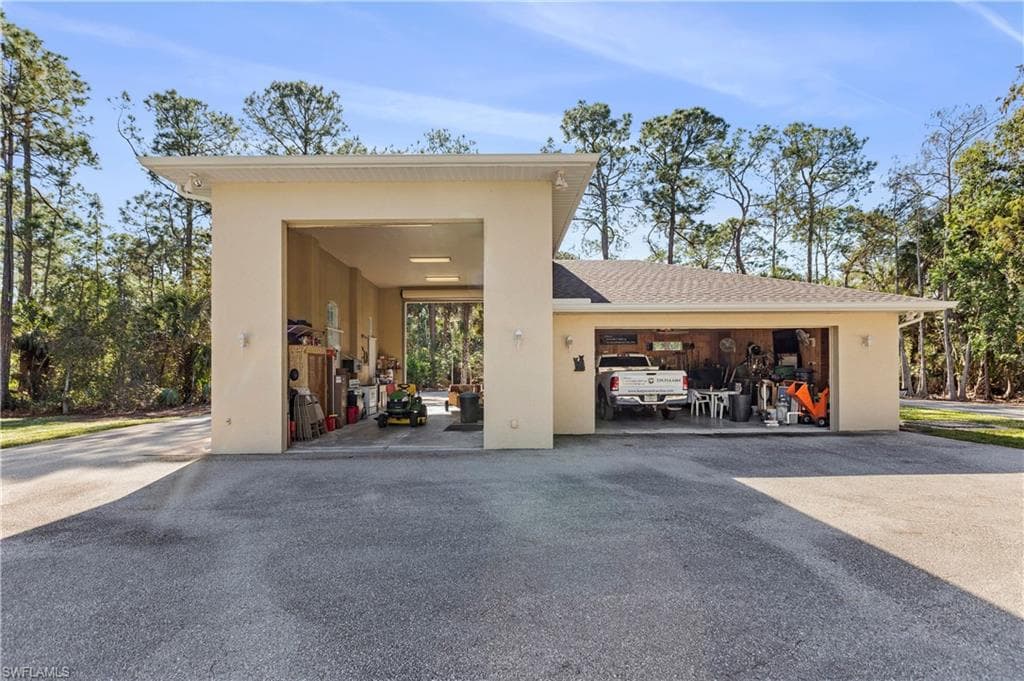 3480 17th Ave SW, Naples, FL 34117-47