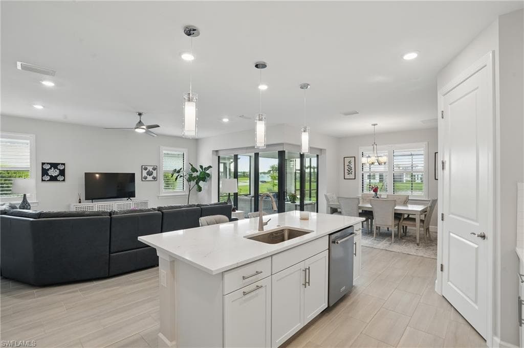 1870 Amador Ct, Naples, FL 34120-7