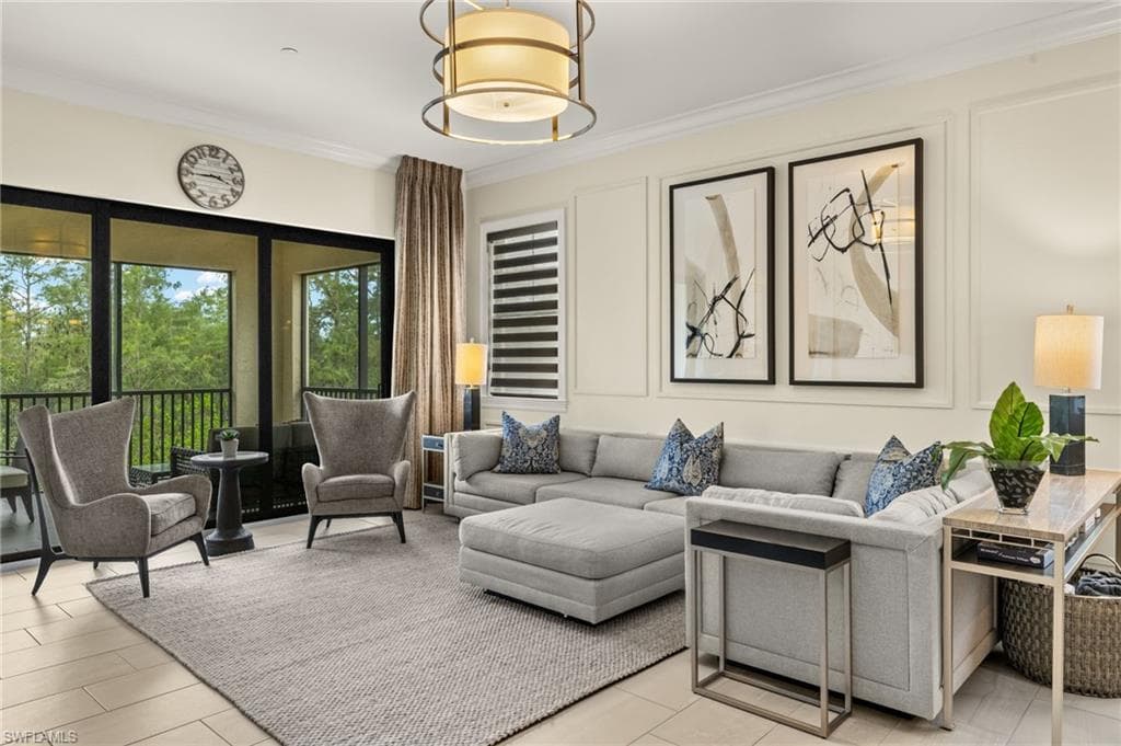 16382 Viansa Way 3-202, Naples, FL 34110-12