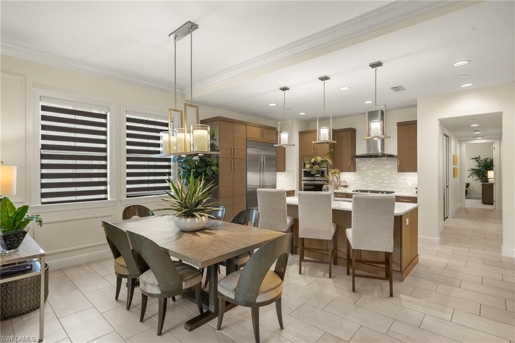 16382 Viansa Way 3-202, Naples, FL 34110-14