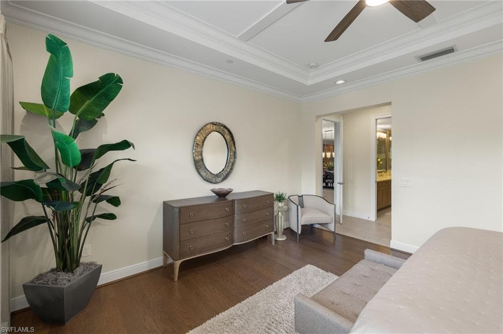 16382 Viansa Way 3-202, Naples, FL 34110-21