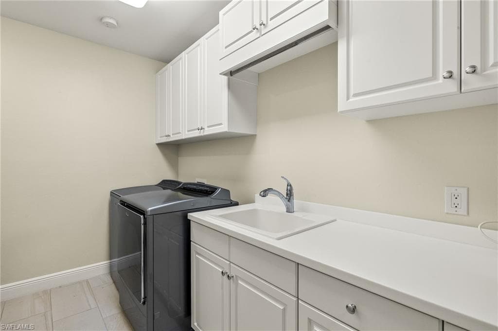 16382 Viansa Way 3-202, Naples, FL 34110-33