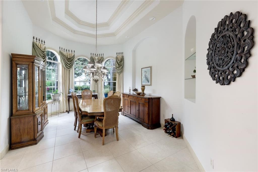 12099 Colliers Reserve Dr, Naples, FL 34110-12
