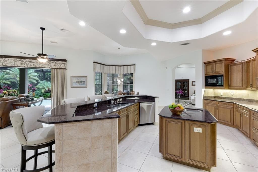 12099 Colliers Reserve Dr, Naples, FL 34110-14