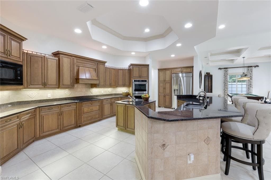 12099 Colliers Reserve Dr, Naples, FL 34110-17