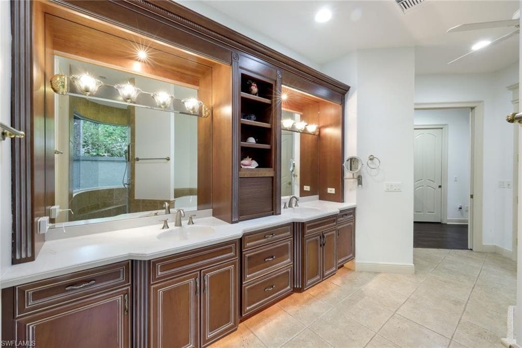12099 Colliers Reserve Dr, Naples, FL 34110-26
