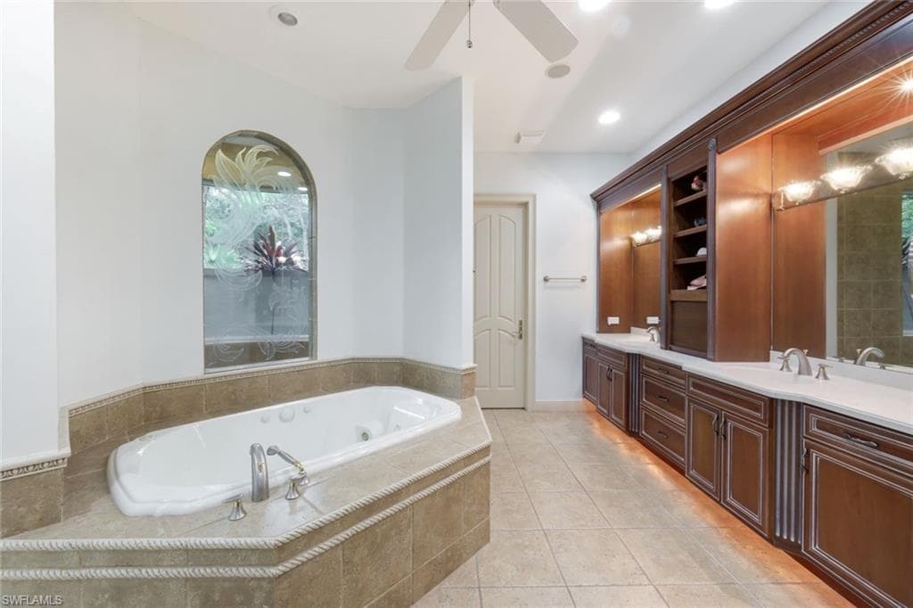 12099 Colliers Reserve Dr, Naples, FL 34110-28