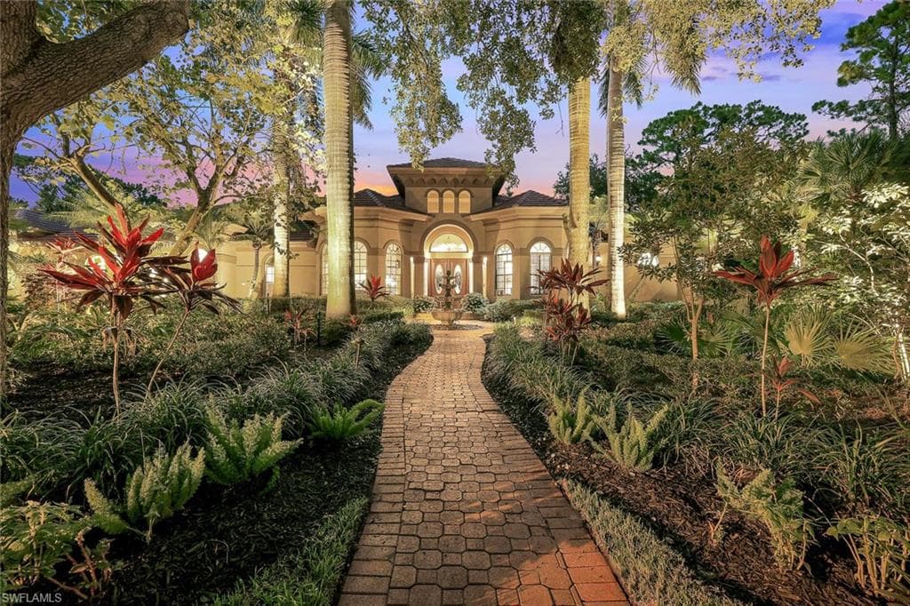 12099 Colliers Reserve Dr, Naples, FL 34110-3