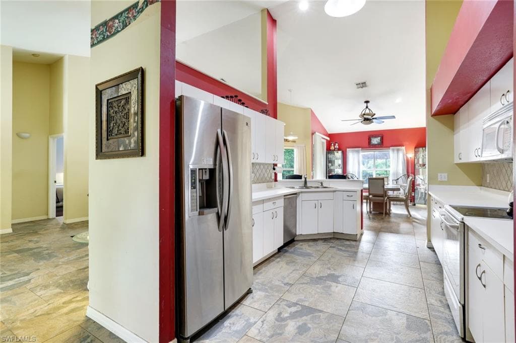 1920 Piccadilly Circus, Naples, FL 34112-12