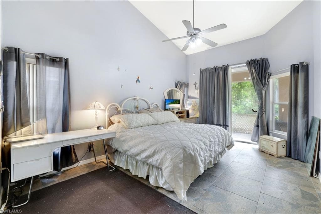 1920 Piccadilly Circus, Naples, FL 34112-15