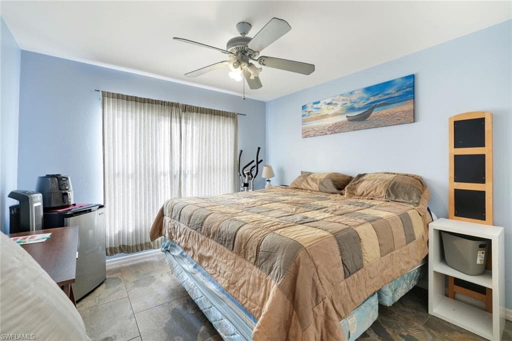 1920 Piccadilly Circus, Naples, FL 34112-19