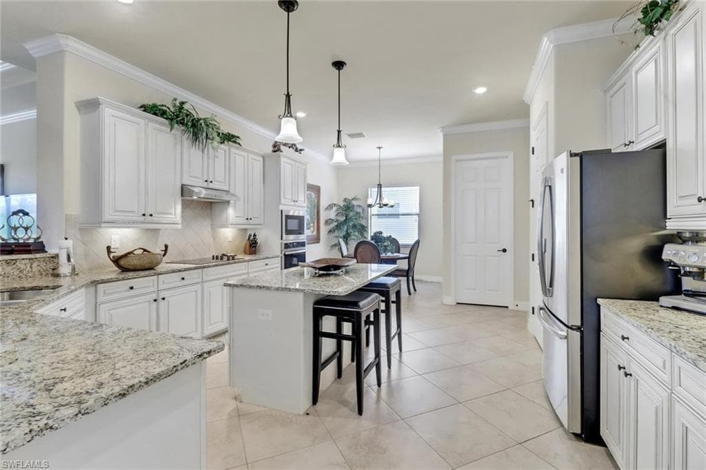 28103 Kerry Ct, Bonita Springs, FL 34135-7
