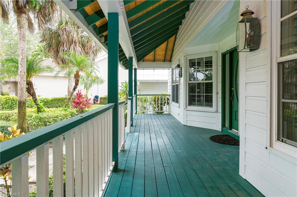 3988 Reflection Ct, Naples, FL 34109-12