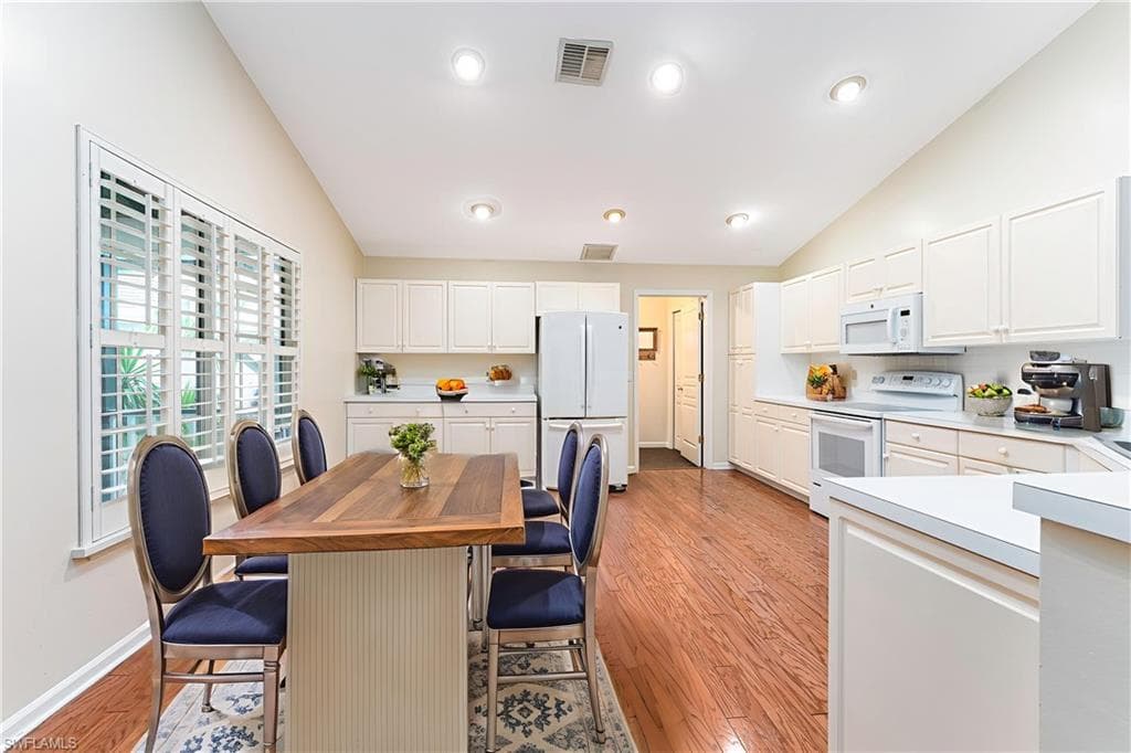 3988 Reflection Ct, Naples, FL 34109-14