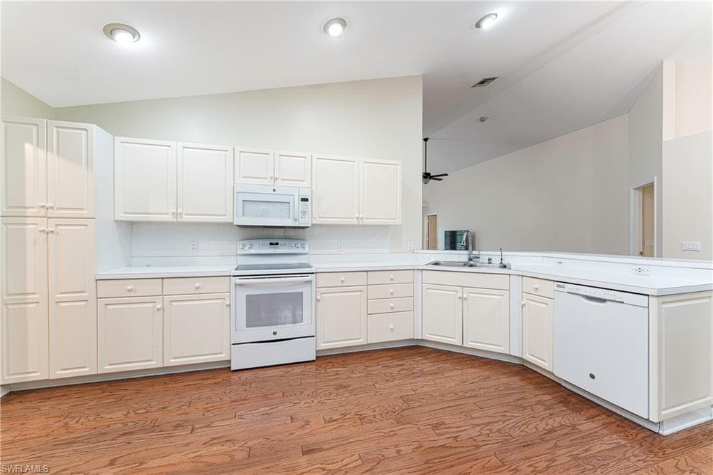 3988 Reflection Ct, Naples, FL 34109-17